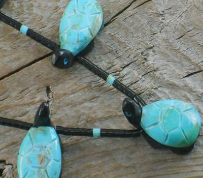 southwest carved jewelry turquoise and jet turtle necklace (1).jpg